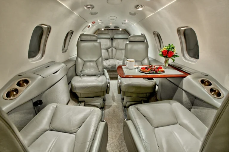 LEARJET 31